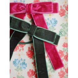 Konges Slojd - Gumki do włosów z aksamitnymi kokardkami Velvet Double Bow Elastic 2-pak - green/sangria